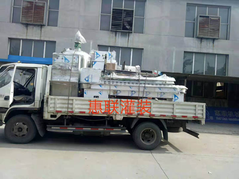 洗瓶機生產廠家發貨現場